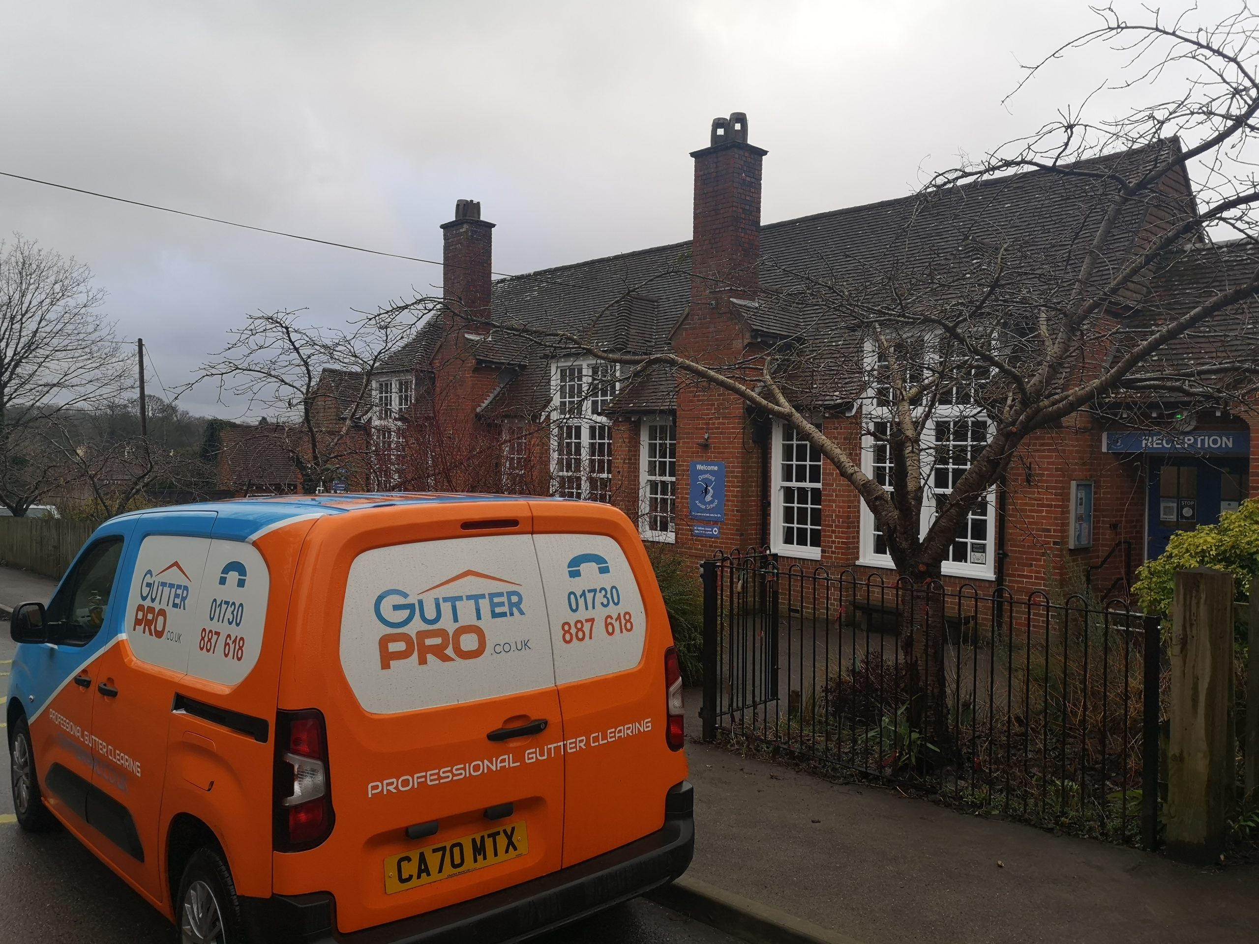 Gutter Cleaning Droxford