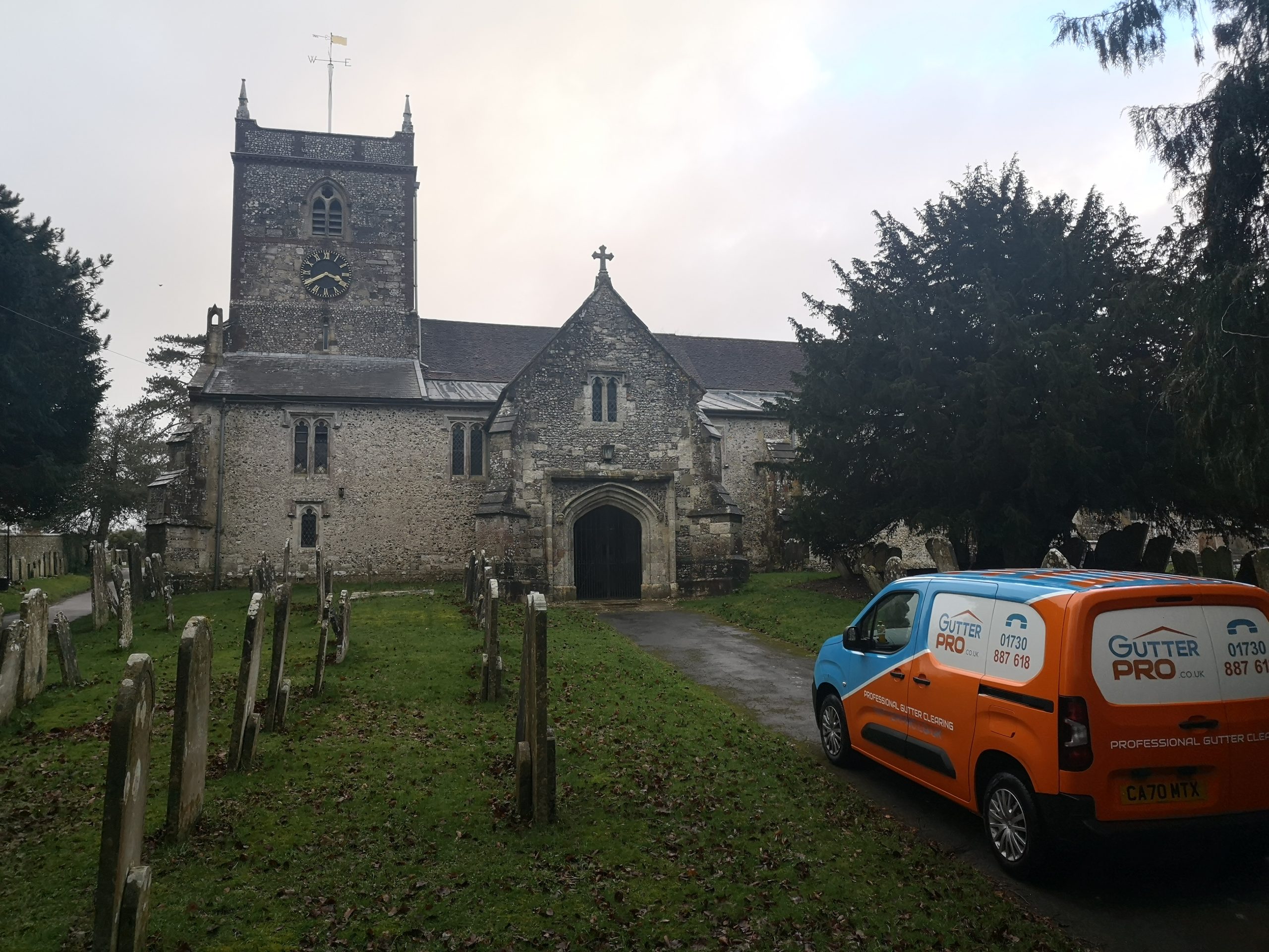 Gutter Cleaning Hambledon