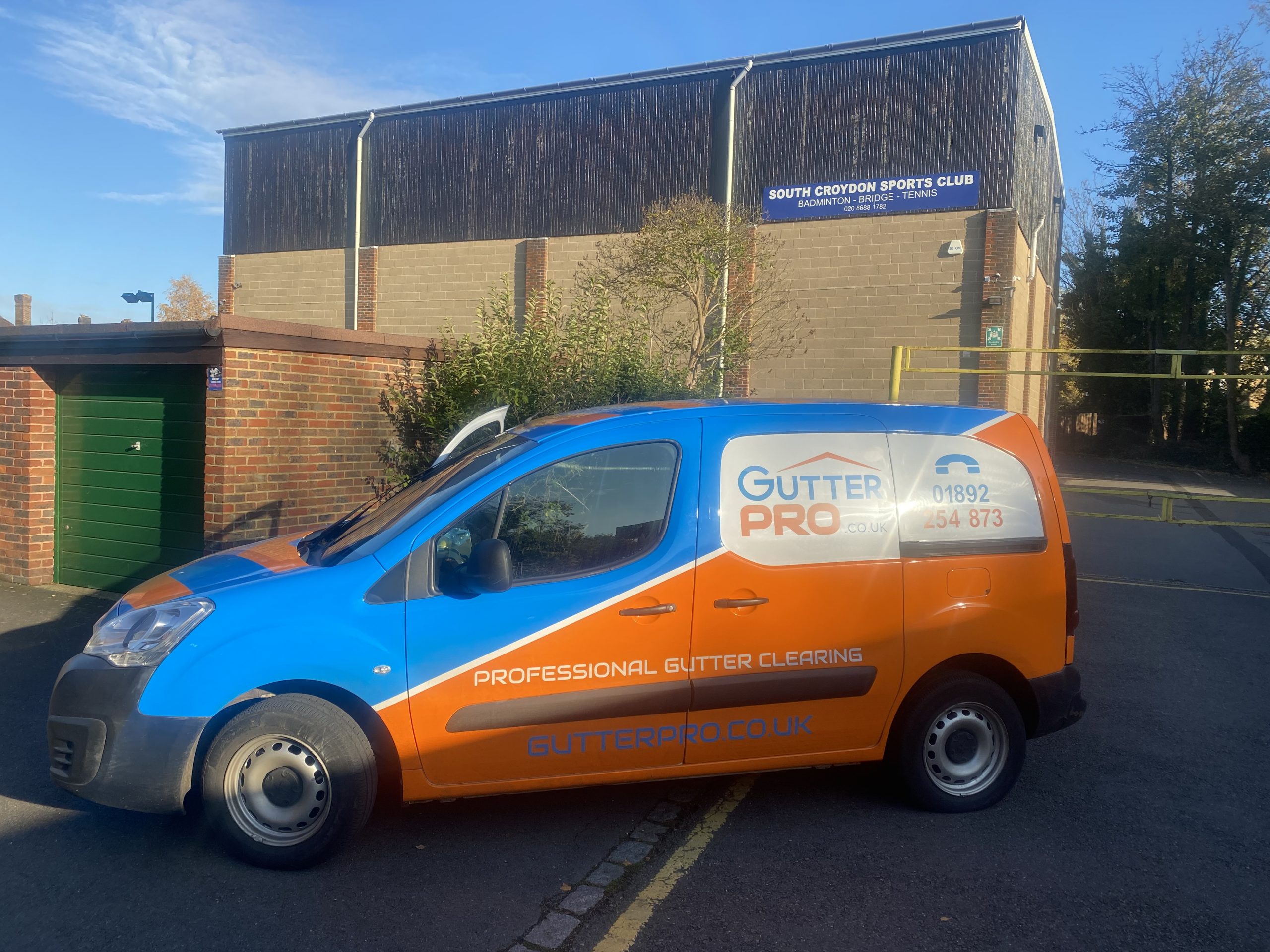 Gutter Cleaning South Croydon 